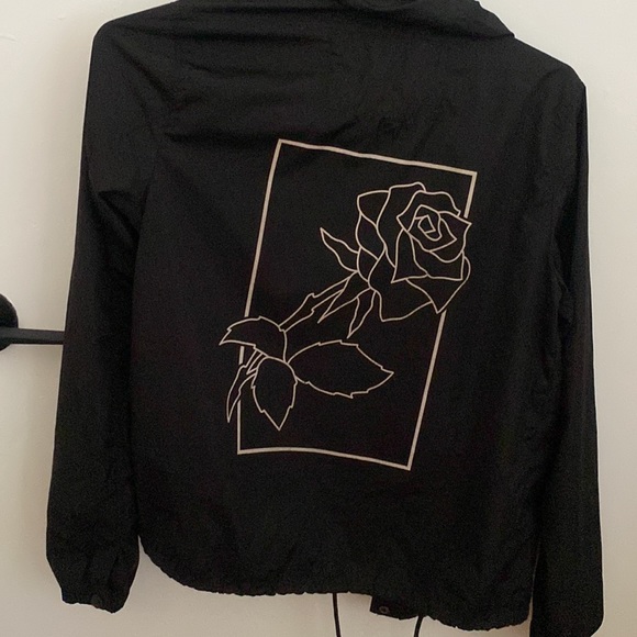 Wind breaker jacket - Picture 2 of 3